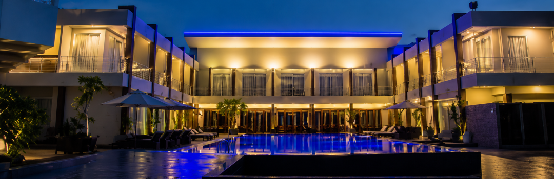 dseason-pool-area-night-2800px-930x301