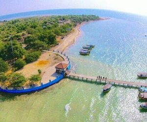 dermaga bandengan beach